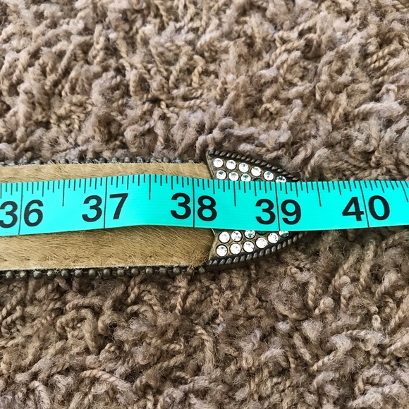 Gorgeous gold fur and rhinestone belt Sz M? - Picture 4 of 5